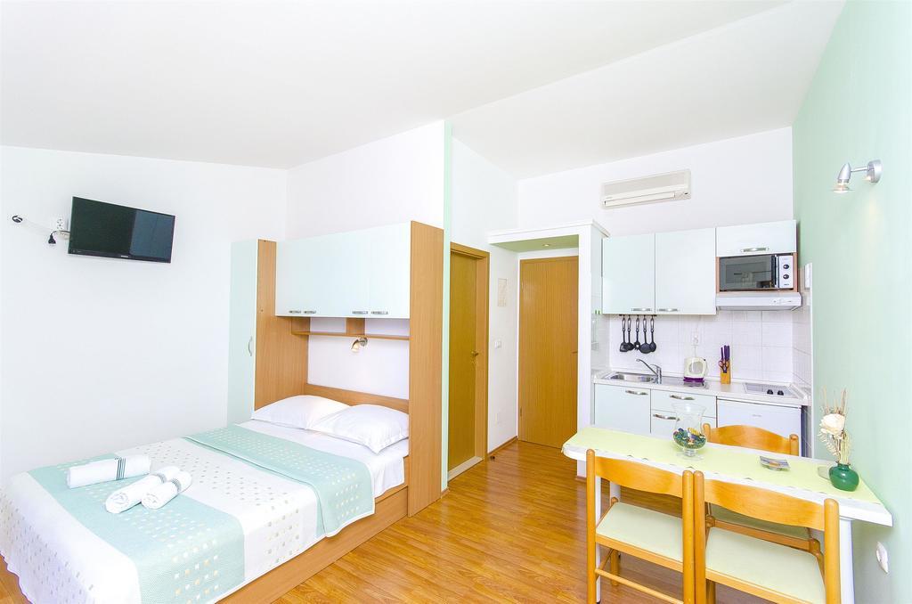 Apartments Kunac Podgora Dış mekan fotoğraf