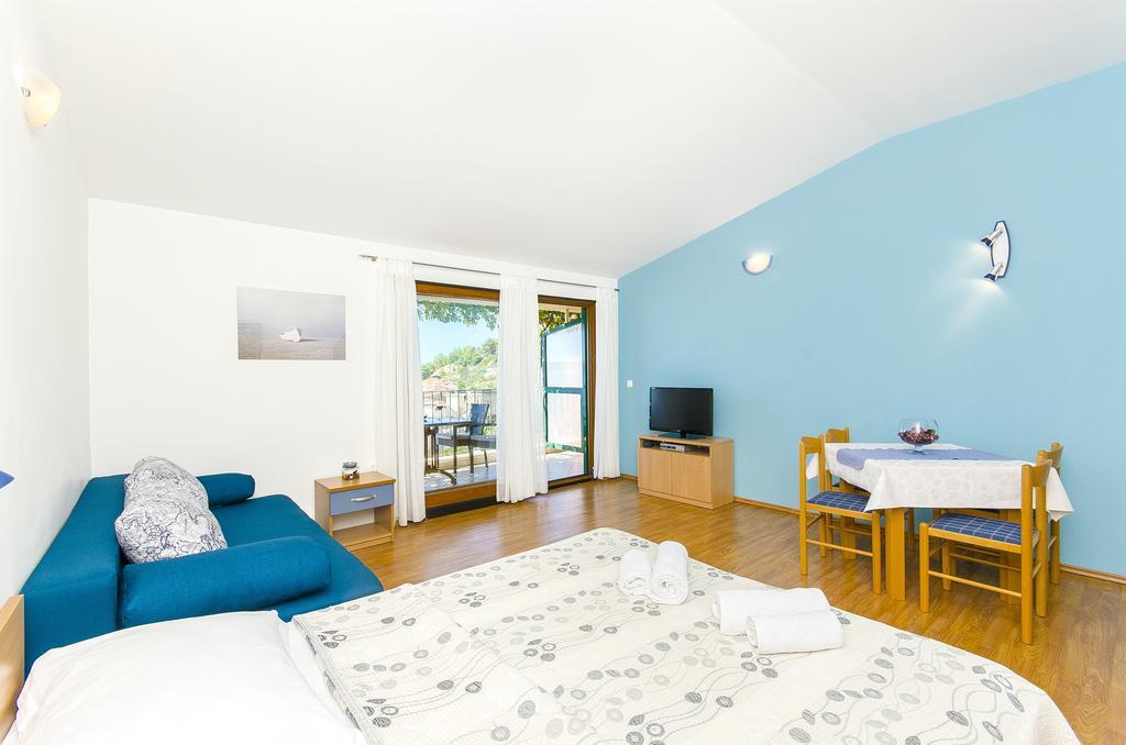 Apartments Kunac Podgora Oda fotoğraf